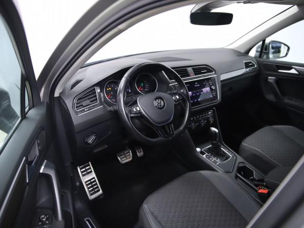 Volkswagen Tiguan II с пробегом 2018 года, цена 2 370 000 рублей, 64456 км, внедорожник, Автокод Объявления
