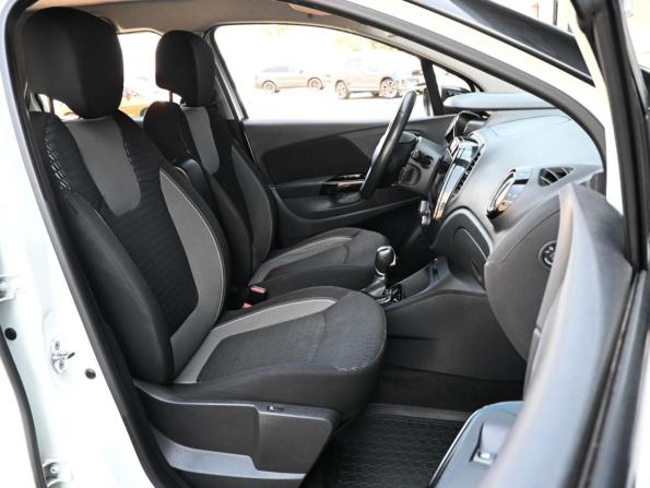 Renault Kaptur I с пробегом 2016 года, цена 1 219 000 рублей, 230315 км, внедорожник, Автокод Объявления