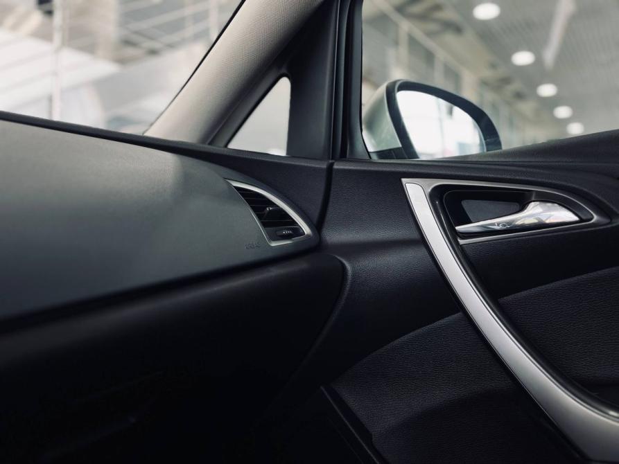 Opel Astra J Рестайлинг Ростов-на-Дону  - изображение 11