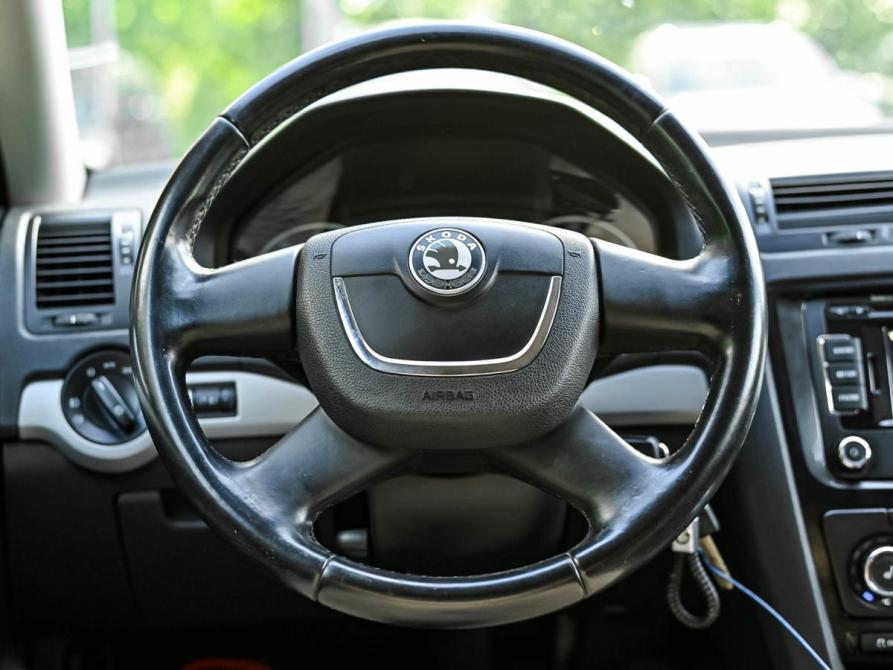 Skoda Octavia II (A5) Рестайлинг Санкт-Петербург  - изображение 7