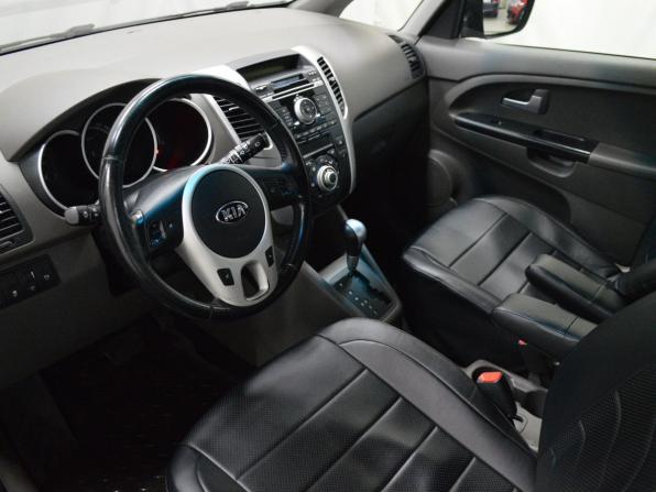 Kia Venga I Рестайлинг с пробегом 2014 года, цена 999 000 рублей, 170931 км, компактвэн, Автокод Объявления