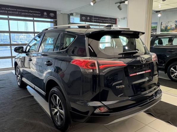 Toyota RAV4 IV (XA40) Рестайлинг с пробегом 2017 года, цена 2 350 000 рублей, 264370 км, внедорожник, Автокод Объявления