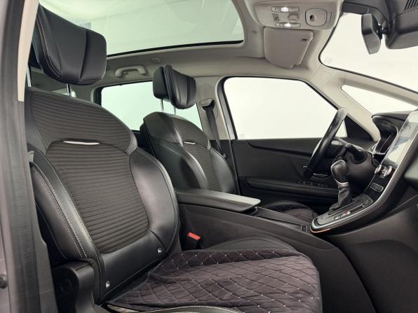 Renault Scenic IV с пробегом 2018 года, цена 1 760 000 рублей, 184899 км, компактвэн, Автокод Объявления