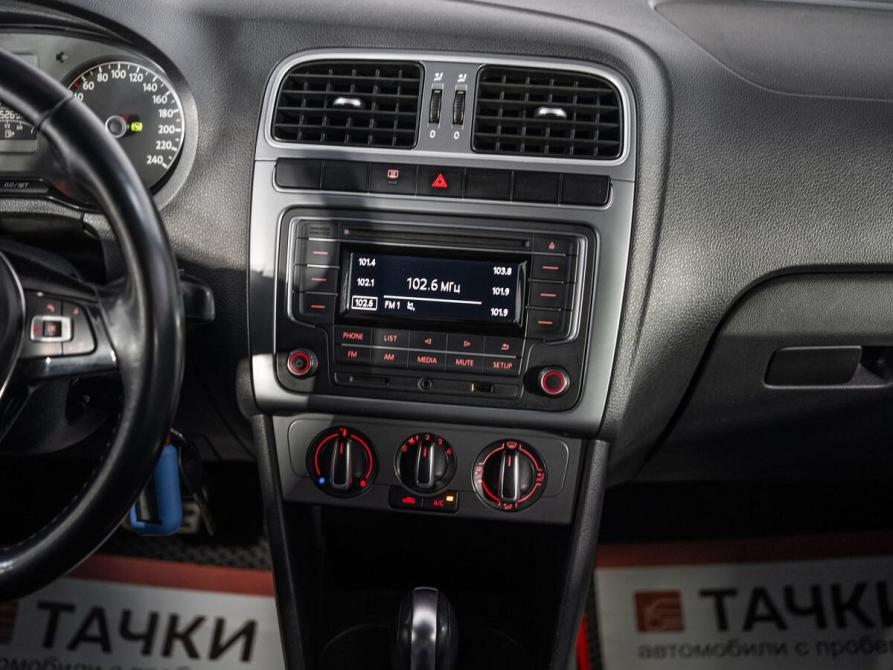 Volkswagen Polo V Рестайлинг Иркутск  - изображение 11