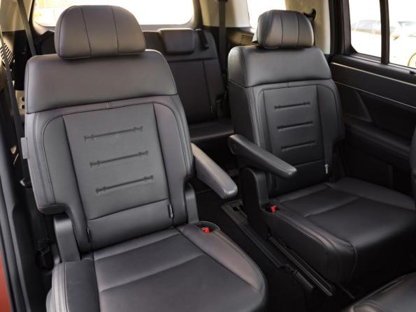 Hyundai Santa Fe V (MX5) с пробегом 2025 года, цена 5 299 000 рублей, 5050 км, внедорожник, Автокод Объявления
