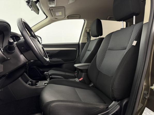 Mitsubishi Outlander III Рестайлинг 2 с пробегом 2015 года, цена 1 890 000 рублей, 113506 км, внедорожник, Автокод Объявления
