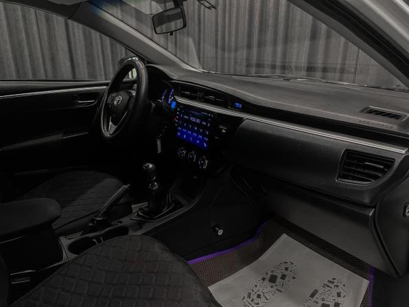 Toyota Corolla XI (E160 E170 E180) с пробегом 2013 года, цена 899 000 рублей, 206000 км, седан, Автокод Объявления