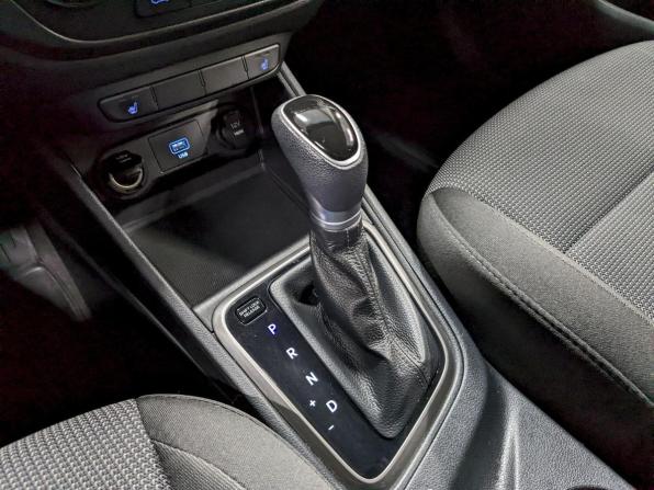 Hyundai Solaris II с пробегом 2020 года, цена 1 450 000 рублей, 122057 км, седан, Автокод Объявления