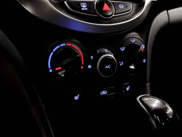 Hyundai Solaris I Рестайлинг с пробегом 2014 года, цена 685 300 рублей, 216676 км, седан, Автокод Объявления