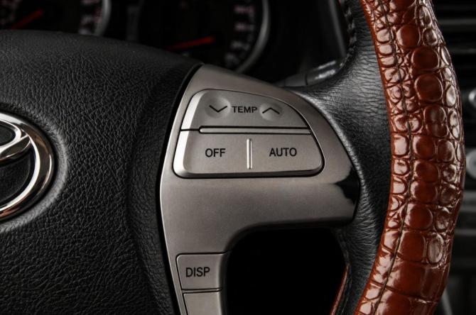 Toyota Camry VI (XV40) Рестайлинг с пробегом 2009 года, цена 1 199 000 рублей, 303000 км, седан, Автокод Объявления