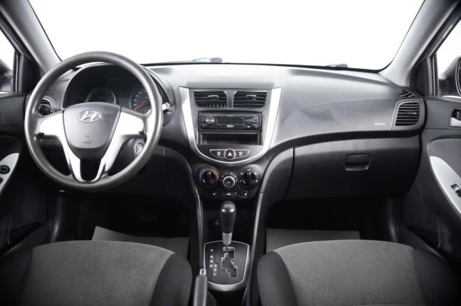 Hyundai Solaris I с пробегом 2013 года, цена 749 000 рублей, 184265 км, седан, Автокод Объявления
