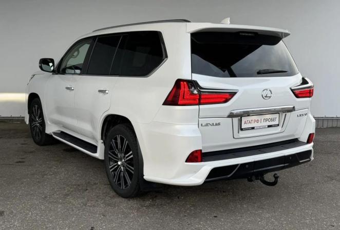 Lexus LX III Рестайлинг 2 с пробегом 2018 года, цена 8 490 000 рублей, 153969 км, внедорожник, Автокод Объявления