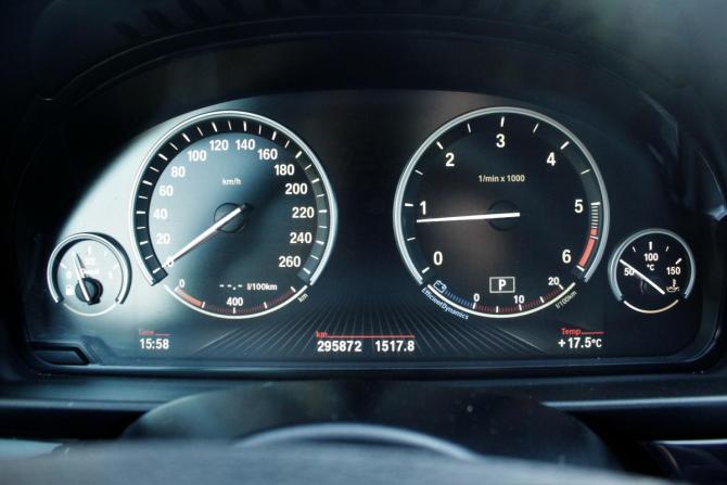 BMW 5 серии VI (F10/F11/F07) Рестайлинг с пробегом 2016 года, цена 2 100 000 рублей, 295854 км, седан, Автокод Объявления
