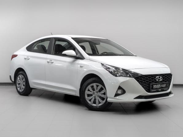 Hyundai Solaris II Рестайлинг с пробегом 2022 года, цена 1 595 000 рублей, 90141 км, седан, Автокод Объявления