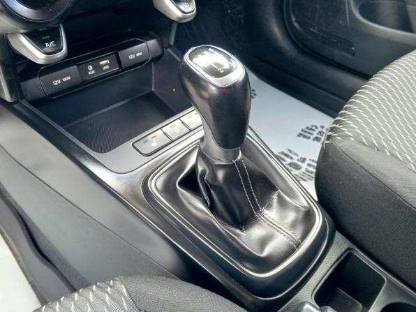 Kia Rio IV с пробегом 2018 года, цена 1 230 000 рублей, 67184 км, седан, Автокод Объявления
