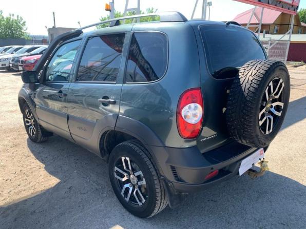 Chevrolet Niva I Рестайлинг с пробегом 2016 года, цена 591 250 рублей, 180811 км, внедорожник, Автокод Объявления