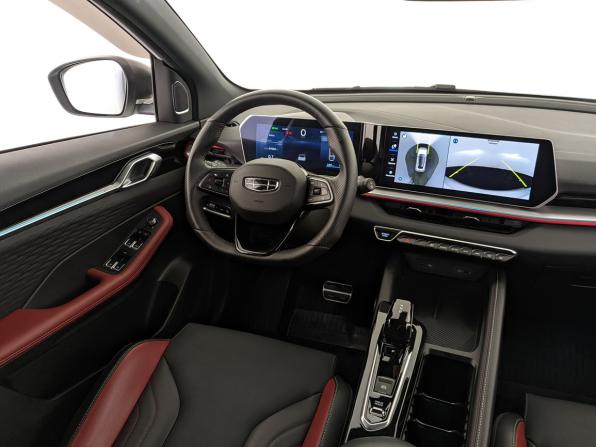 Geely Coolray I Рестайлинг с пробегом 2024 года, цена 2 195 000 рублей, 29600 км, внедорожник, Автокод Объявления