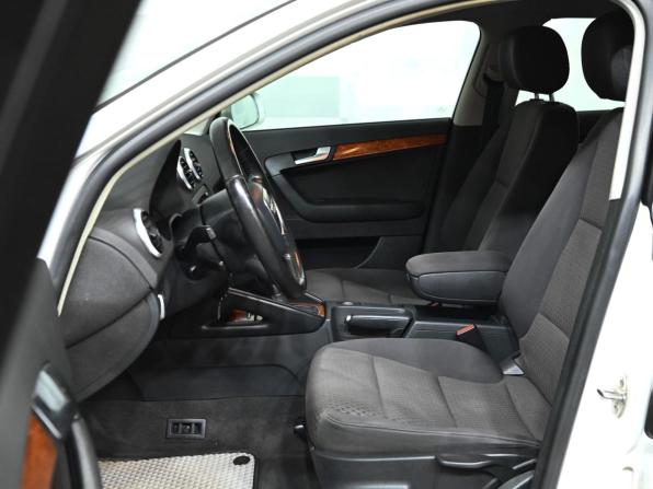 Audi A3 II (8P) Рестайлинг 2 с пробегом 2012 года, цена 1 100 000 рублей, 148823 км, хэтчбек, Автокод Объявления