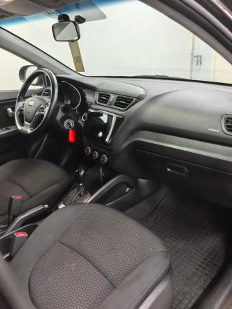 Kia Rio III Рестайлинг с пробегом 2016 года, цена 950 000 рублей, 147000 км, седан, Автокод Объявления