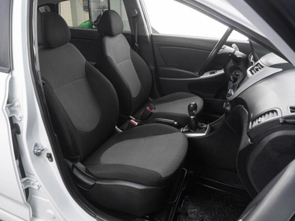 Hyundai Solaris I с пробегом 2012 года, цена 699 000 рублей, 164116 км, хэтчбек, Автокод Объявления