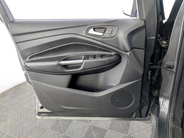 Ford Kuga II Рестайлинг с пробегом 2018 года, цена 1 675 000 рублей, 99314 км, внедорожник, Автокод Объявления
