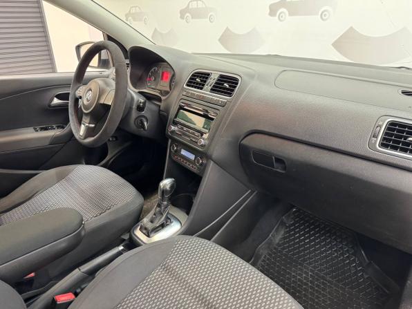 Volkswagen Polo V с пробегом 2012 года, цена 950 000 рублей, 197953 км, седан, Автокод Объявления