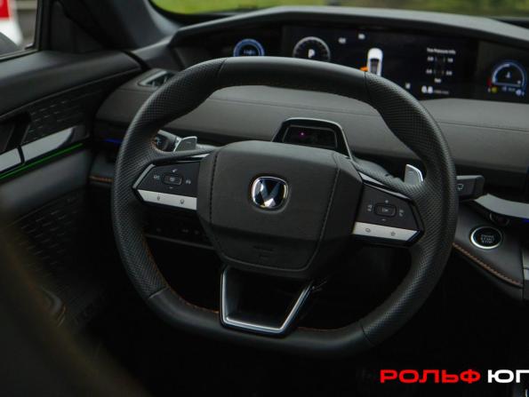 Changan UNI-V I с пробегом 2024 года, цена 2 378 000 рублей, 32167 км, лифтбек, Автокод Объявления