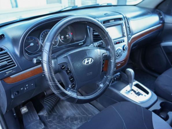Hyundai Santa Fe II с пробегом 2009 года, цена 860 000 рублей, 312762 км, внедорожник, Автокод Объявления