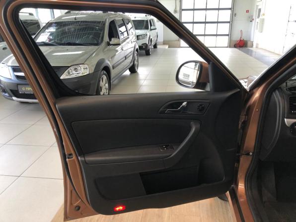 Skoda Yeti I Рестайлинг с пробегом 2014 года, цена 1 200 000 рублей, 164241 км, внедорожник, Автокод Объявления