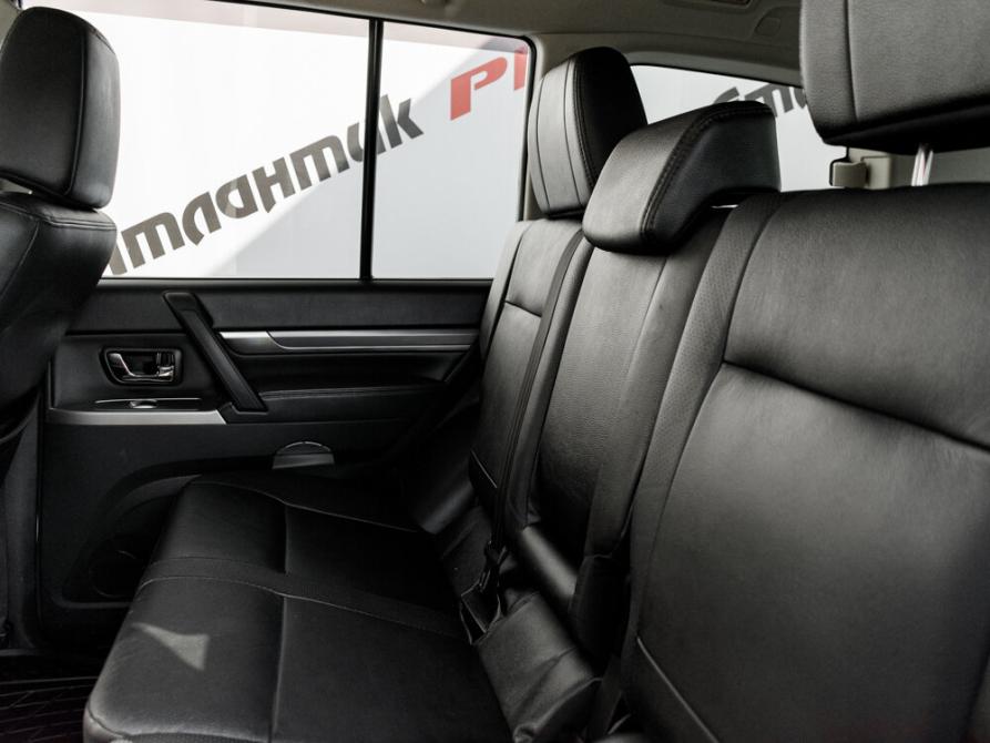 Mitsubishi Pajero IV Рестайлинг 1 Екатеринбург  - изображение 24
