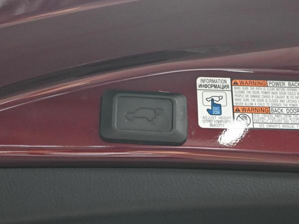 Toyota RAV4 IV (XA40) Рестайлинг с пробегом 2016 года, цена 2 340 000 рублей, 101888 км, внедорожник, Автокод Объявления