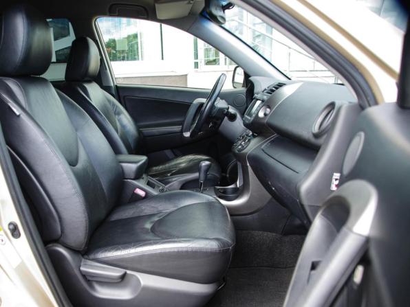 Toyota RAV4 III (XA30) Рестайлинг с пробегом 2012 года, цена 1 699 999 рублей, 194000 км, внедорожник, Автокод Объявления