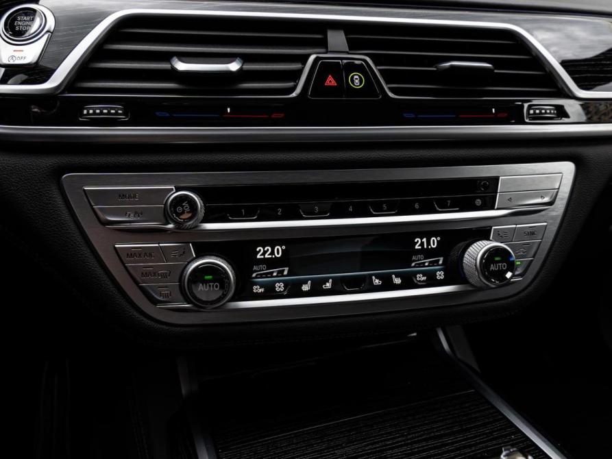 BMW 7 серии VI (G11/G12) Рестайлинг Краснодар  - изображение 16