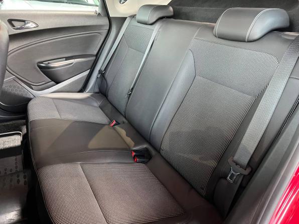Opel Astra J с пробегом 2011 года, цена 1 150 000 рублей, 54000 км, хэтчбек, Автокод Объявления
