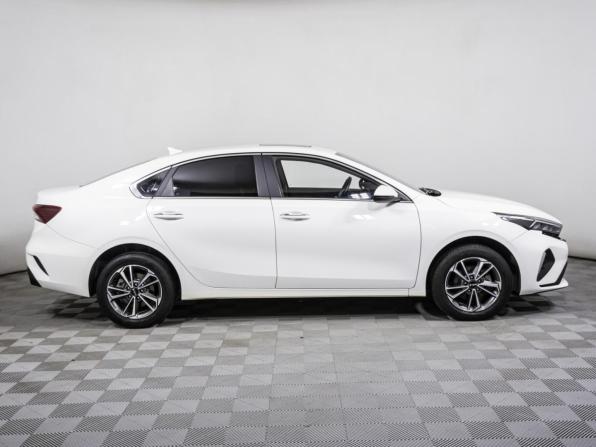 Kia K3 II (China Market) Рестайлинг с пробегом 2024 года, цена 2 298 000 рублей, 33001 км, седан, Автокод Объявления