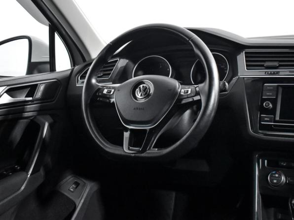 Volkswagen Tiguan II с пробегом 2017 года, цена 2 376 000 рублей, 131243 км, внедорожник, Автокод Объявления