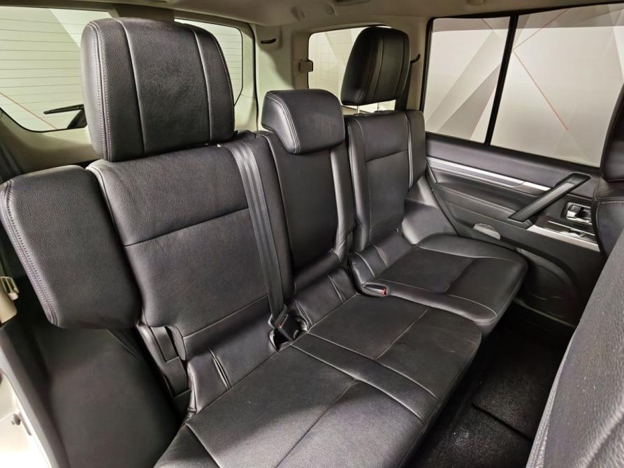 Mitsubishi Pajero IV Рестайлинг 2 Москва  - изображение 16