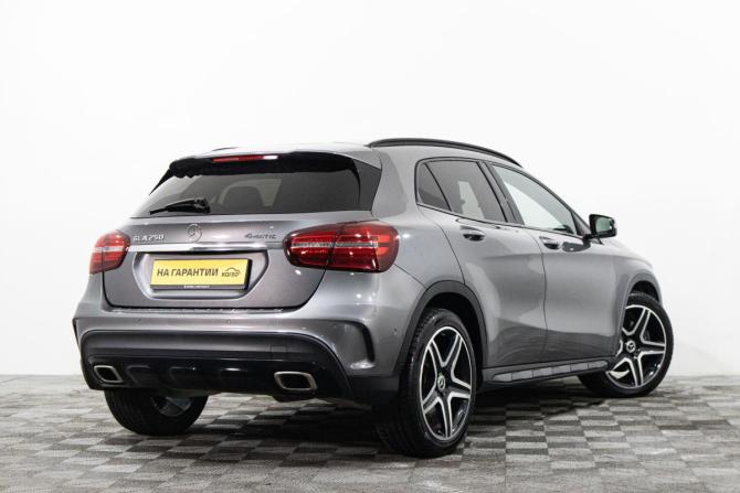 Mercedes-Benz GLA I (X156) Рестайлинг с пробегом 2018 года, цена 2 899 000 рублей, 97000 км, внедорожник, Автокод Объявления