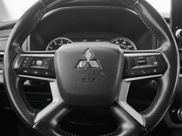 Mitsubishi Outlander IV с пробегом 2021 года, цена 3 450 000 рублей, 92595 км, внедорожник, Автокод Объявления