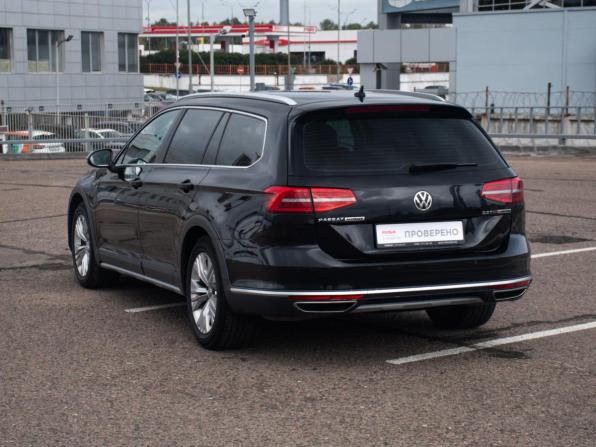 Volkswagen Passat B8 с пробегом 2017 года, цена 2 097 000 рублей, 276717 км, универсал, Автокод Объявления