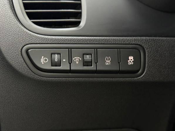 Kia Rio IV с пробегом 2019 года, цена 1 090 000 рублей, 156200 км, седан, Автокод Объявления