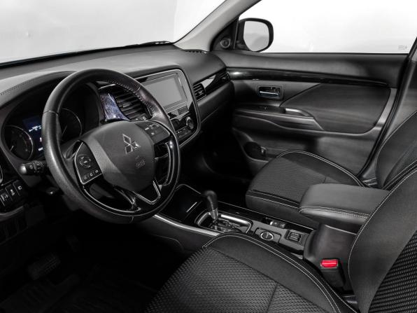Mitsubishi Outlander III Рестайлинг 3 с пробегом 2019 года, цена 2 190 000 рублей, 84250 км, внедорожник, Автокод Объявления