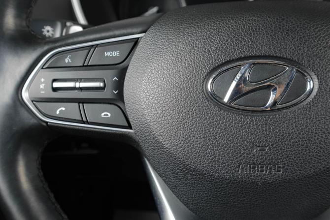 Hyundai Santa Fe IV Рестайлинг с пробегом 2021 года, цена 3 499 000 рублей, 62488 км, внедорожник, Автокод Объявления
