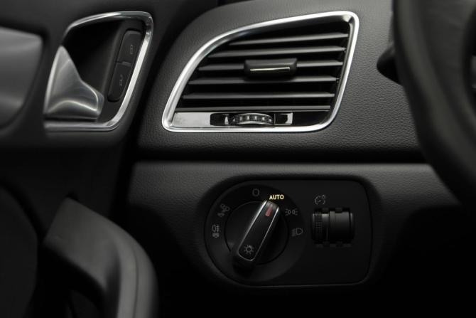 Audi Q3 I (8U) Рестайлинг с пробегом 2017 года, цена 2 550 000 рублей, 72073 км, внедорожник, Автокод Объявления
