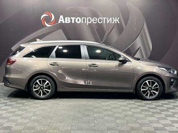 Kia Ceed III с пробегом 2019 года, цена 1 630 000 рублей, 106658 км, универсал, Автокод Объявления