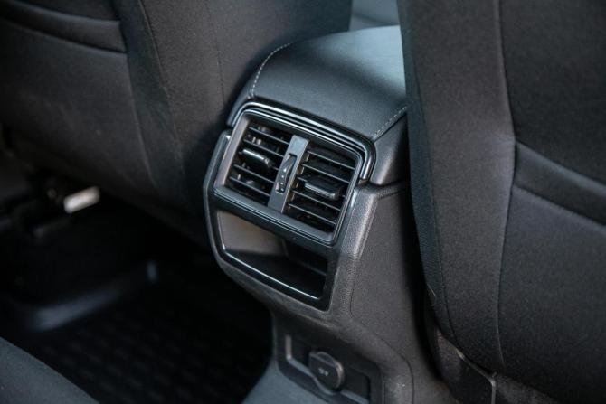 Skoda Karoq I с пробегом 2020 года, цена 2 198 000 рублей, 82815 км, внедорожник, Автокод Объявления