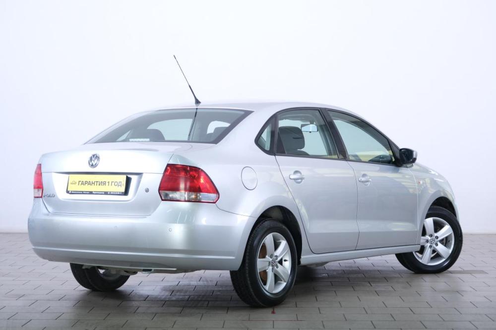 Volkswagen Polo V Омск  - изображение 7