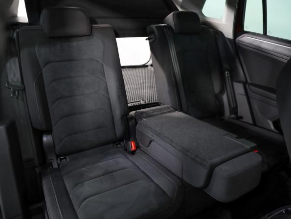 Volkswagen Tiguan II с пробегом 2017 года, цена 2 619 000 рублей, 123503 км, внедорожник, Автокод Объявления