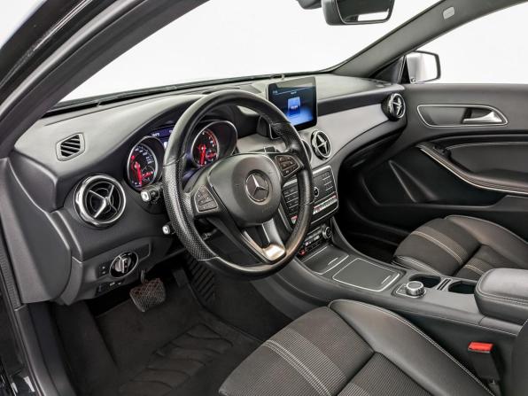 Mercedes-Benz GLA I (X156) Рестайлинг с пробегом 2019 года, цена 2 810 000 рублей, 90391 км, внедорожник, Автокод Объявления