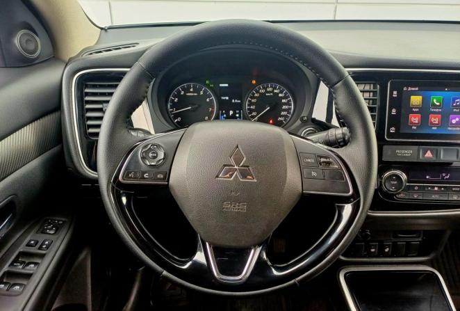 Mitsubishi Outlander III Рестайлинг 2 с пробегом 2018 года, цена 1 880 000 рублей, 217483 км, внедорожник, Автокод Объявления